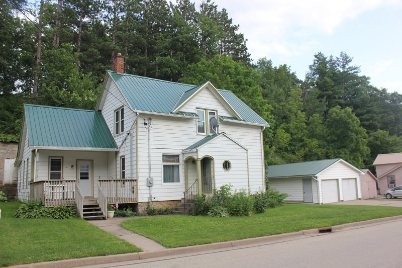 121 N Main St, Potosi, WI 53820 - photo 1