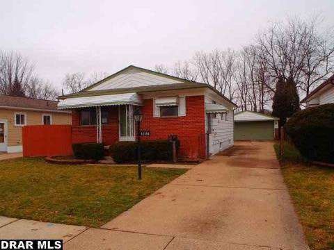 12394 Hipp St, Taylor, MI 48180 - photo 1