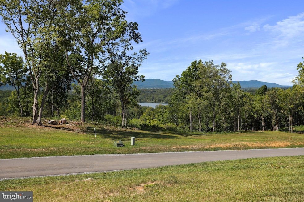 0 Bella Vista Subdivision -Section 2 Lot 25 unit WVBE2036136, Falling Waters, WV 25419 - photo 1