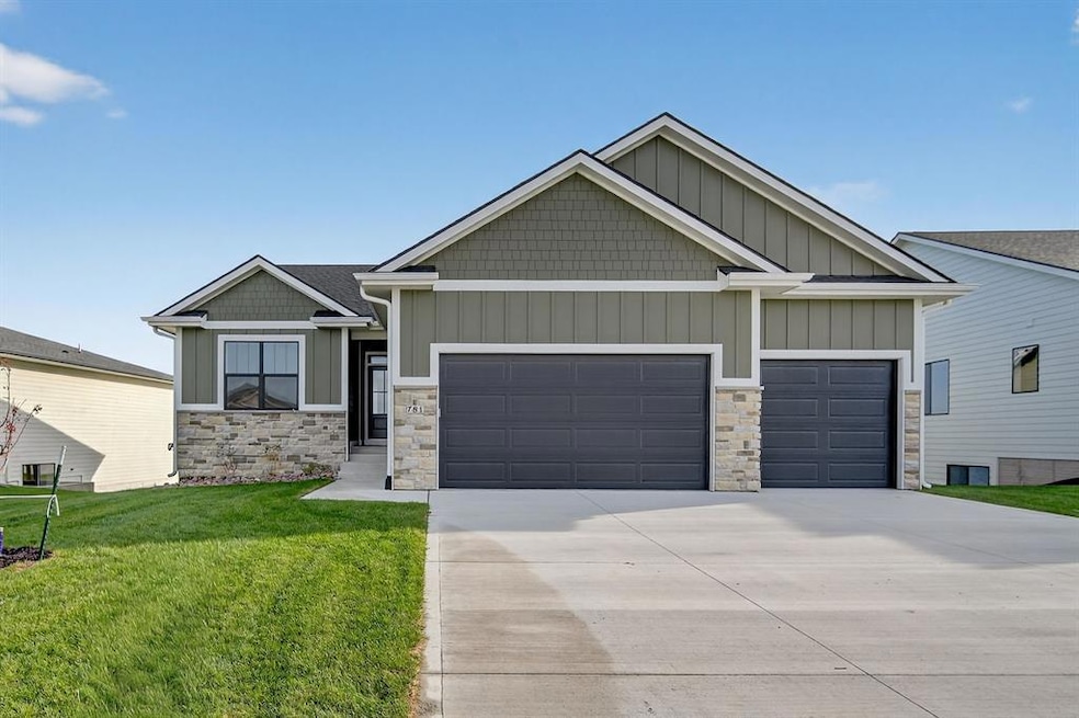 781 SW Cattail Rd, Grimes, IA 50111 - photo 1