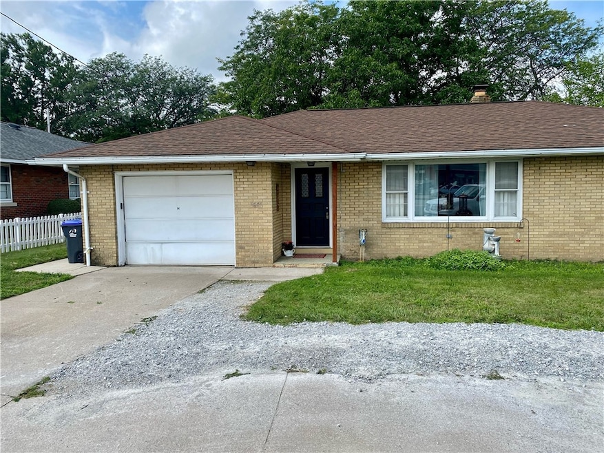 2318 Peninsula Dr, Erie, PA 16506 - photo 1