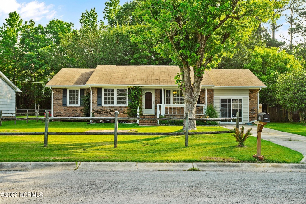 701 Lakewood Dr, Jacksonville, NC 28546 - photo 1