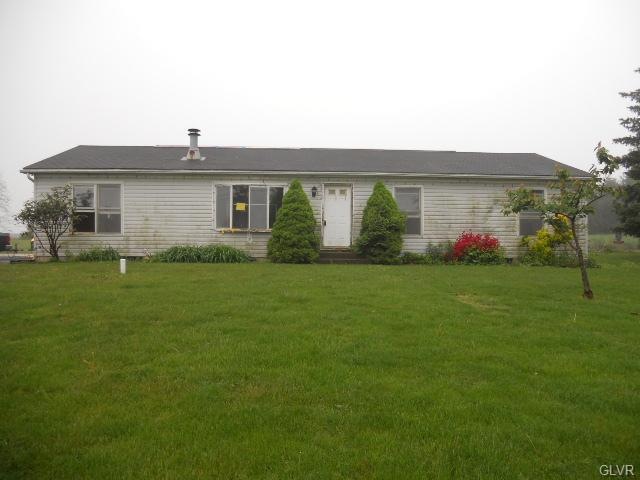 1934 Applewood Dr, Orefield, PA 18069 - photo 1
