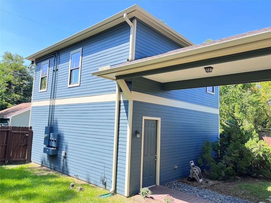 919 Arlington St unit A, Houston, TX 77008 - photo 1