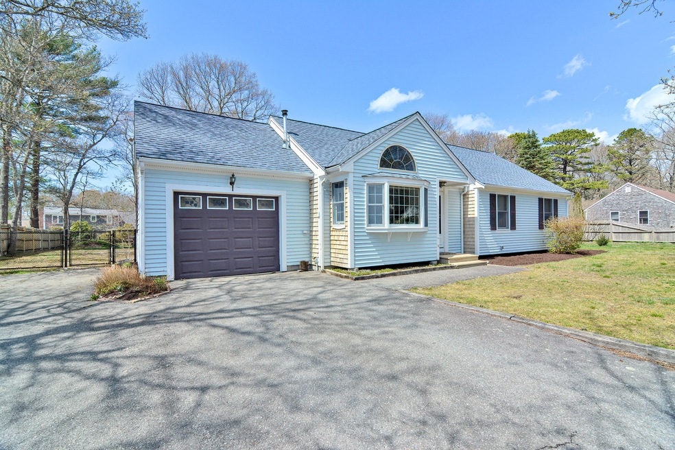 51 Park Place Way, Mashpee, MA 02649 - photo 1
