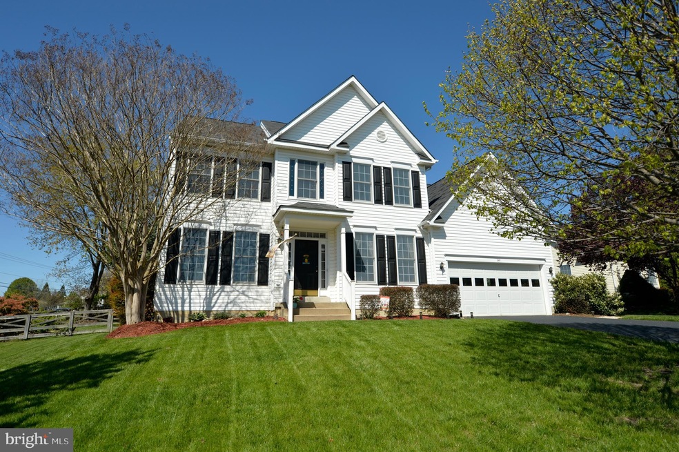 649 Elliot Dr, Purcellville, VA 20132 - photo 1