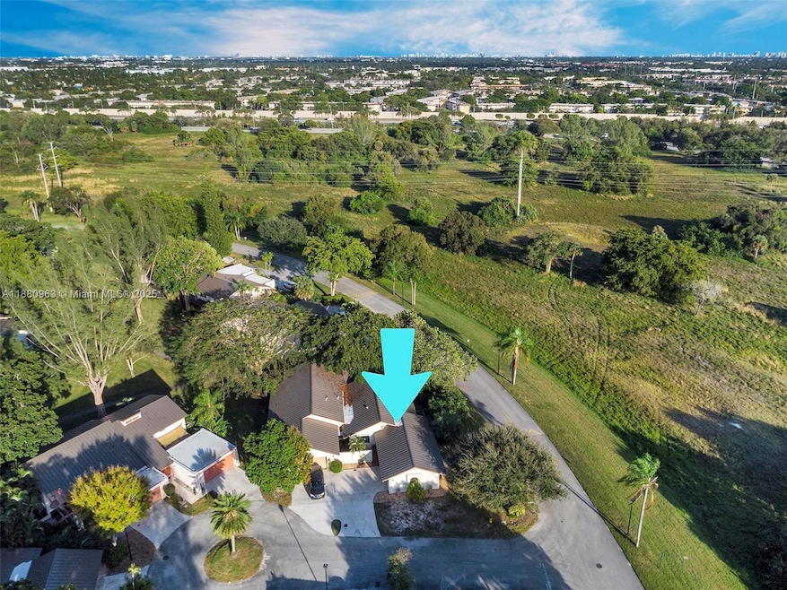 3400 Cherry Garden Cir unit 156, Lauderhill, FL 33319 - photo 1