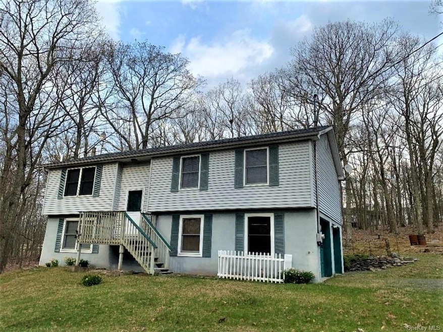 136 W Lilac Rd, Milford, PA 18337 - photo 1