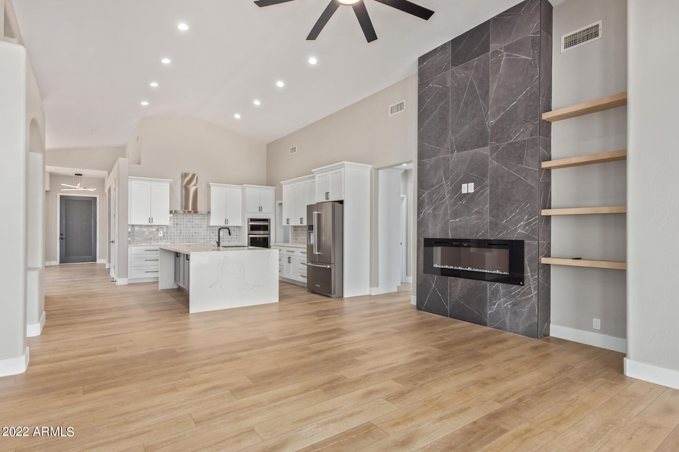 10262 E Jasmine Dr, Scottsdale, AZ 85255 - photo 1