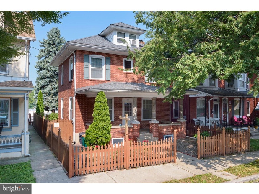 316 S Wyomissing Ave, Reading, PA 19607 - photo 1