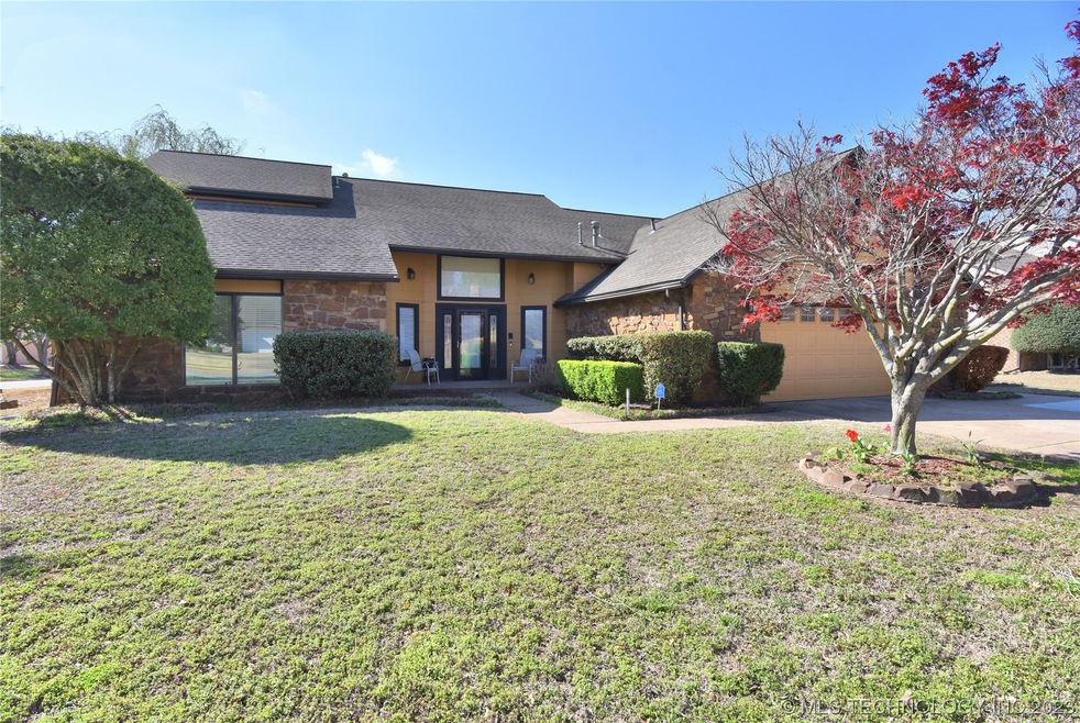 501 Fairway Ct, Broken Arrow, OK 74011 - photo 1