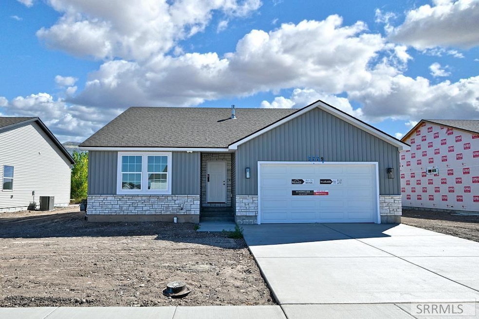 For Sale $395,000 • Co-Listing Agent