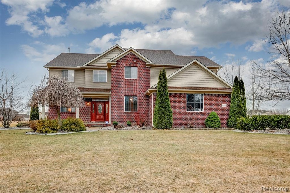35841 Birchwood Court, New Boston, MI-1-FULL.jpg