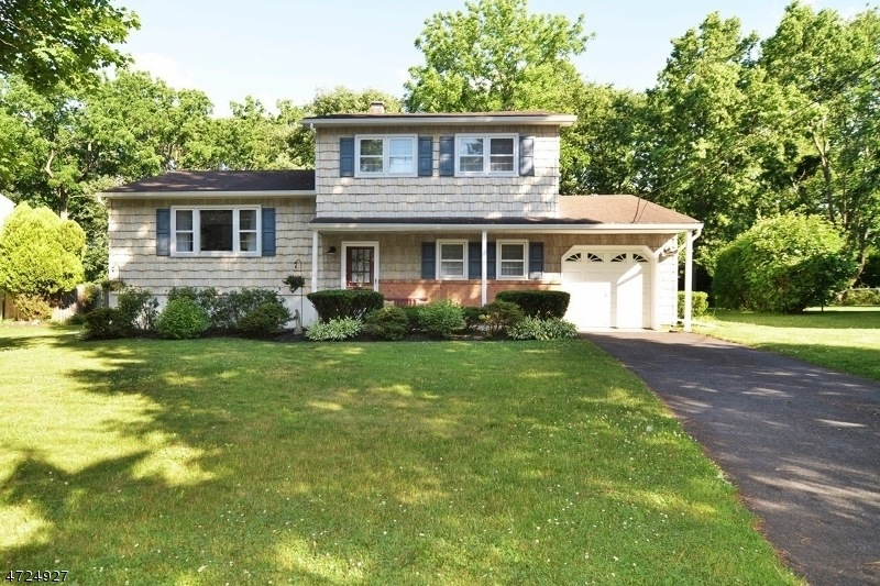 155 College View Dr, Hackettstown, NJ 07840 - photo 1