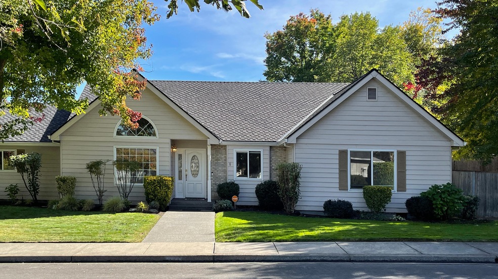 2416 Greenridge Dr, Medford, OR 97504 MLS 220173515