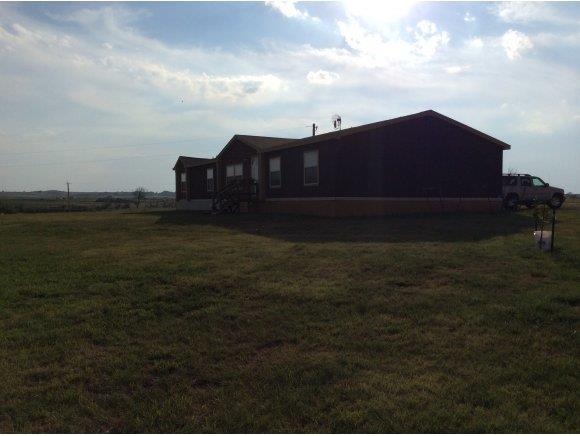 10693 N 1990 Rd, Elk City, OK 73644 - photo 1
