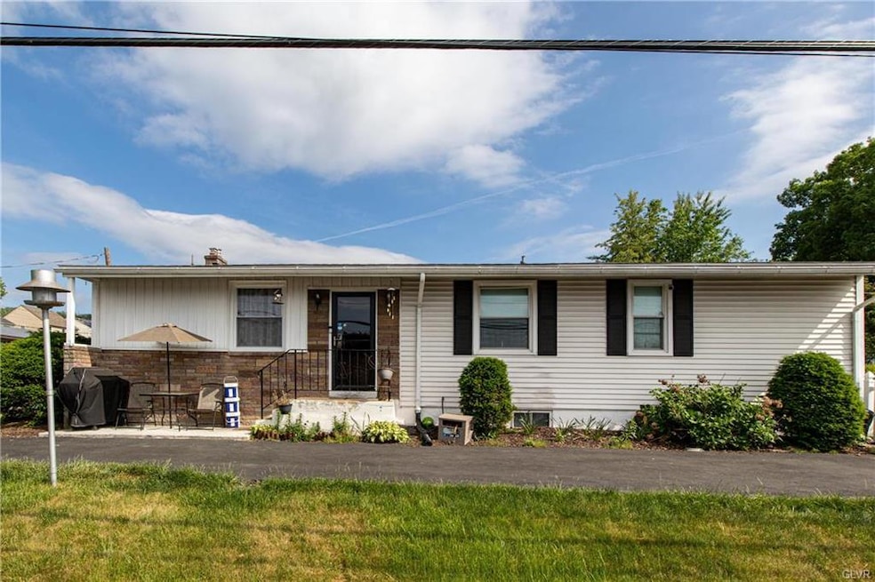 2004 S 2nd St, Allentown, PA 18103 - photo 1