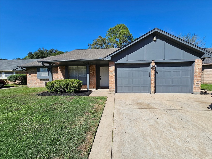 6018 Bihia Forest Dr, Houston, TX 77088 - photo 1