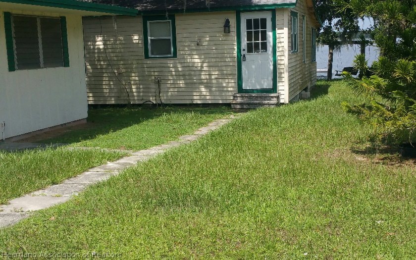 838 Lake Josephine Dr, Sebring, FL 33875 - photo 1