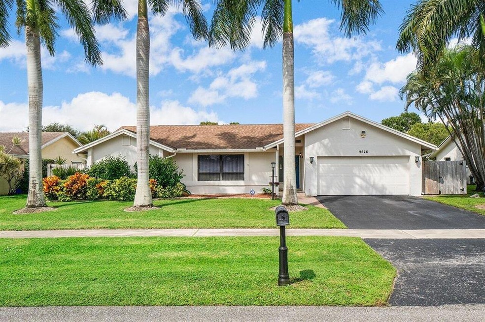 9626 Richmond Cir, Boca Raton, FL 33434 - photo 1