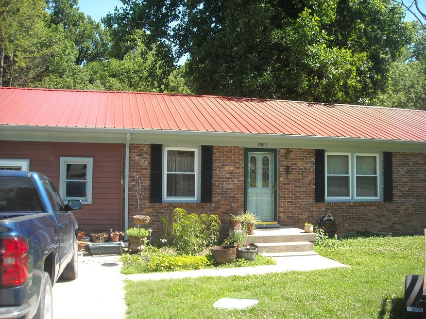 New Metal Roof, New vinyl windows, New hot water heater, New ground barrier under the home 