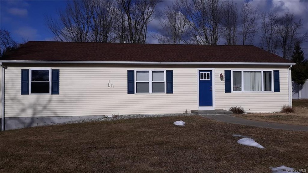 44 Grandview Ave, Pawling, NY 12564 - photo 1