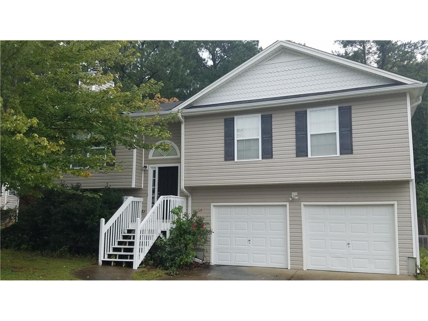 Lovely bedroom, 2.5 bath home with open floor plan