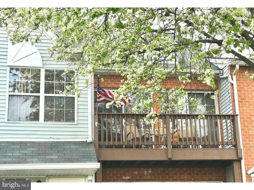 811 Northridge Dr, Norristown, PA 19403 - photo 1