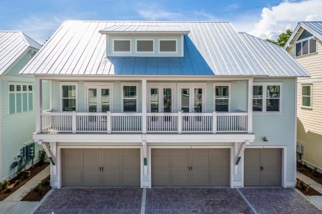 Triplex%20-%20Front%2010_jpg