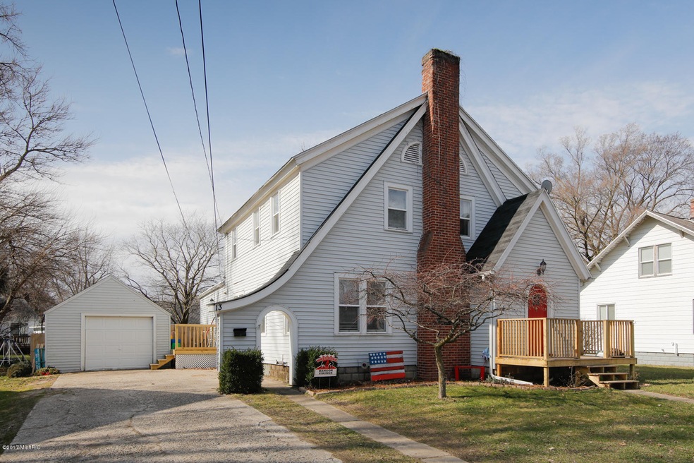 13 Monroe St-101