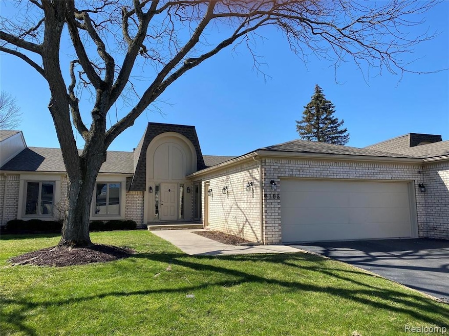 5108 Woodlands Ln unit E44, Bloomfield Hills, MI 48302 - photo 1