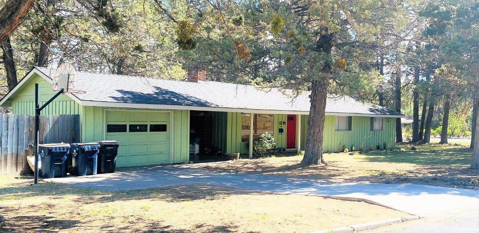 32 NE 10th St, Bend, OR 97701 - photo 1