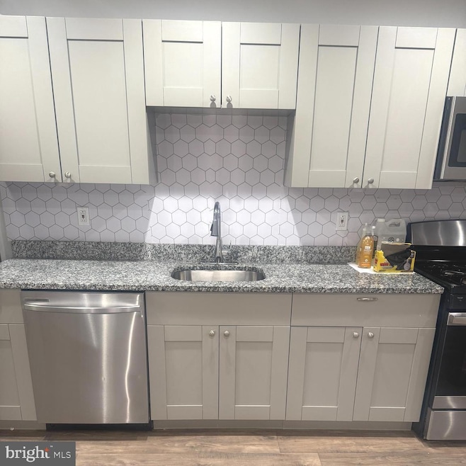 609 Brunswick Ave unit B1, Trenton, NJ 08638 - photo 1