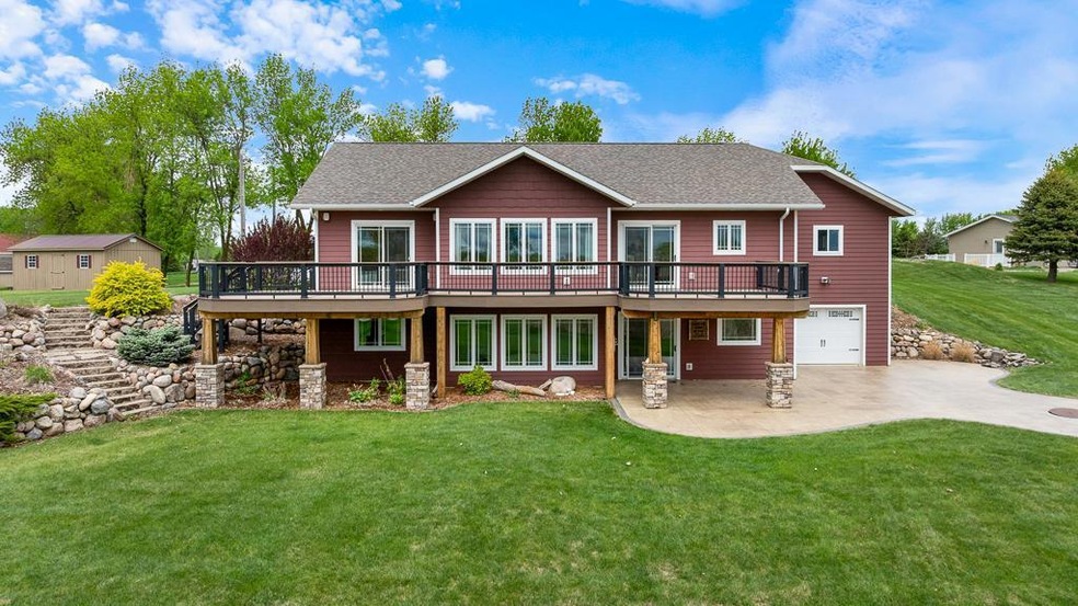 Pending $725,000
