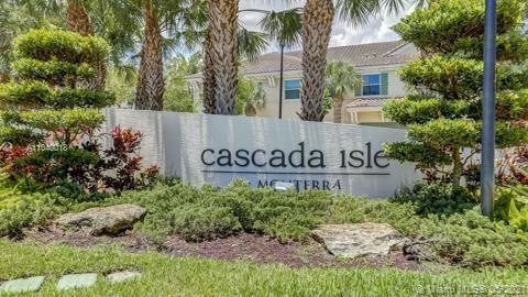 Entrance to Cascada Isles at Monterra