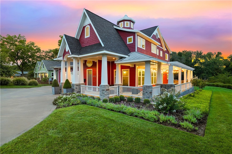 Iconic Downtown Bentonville Home.