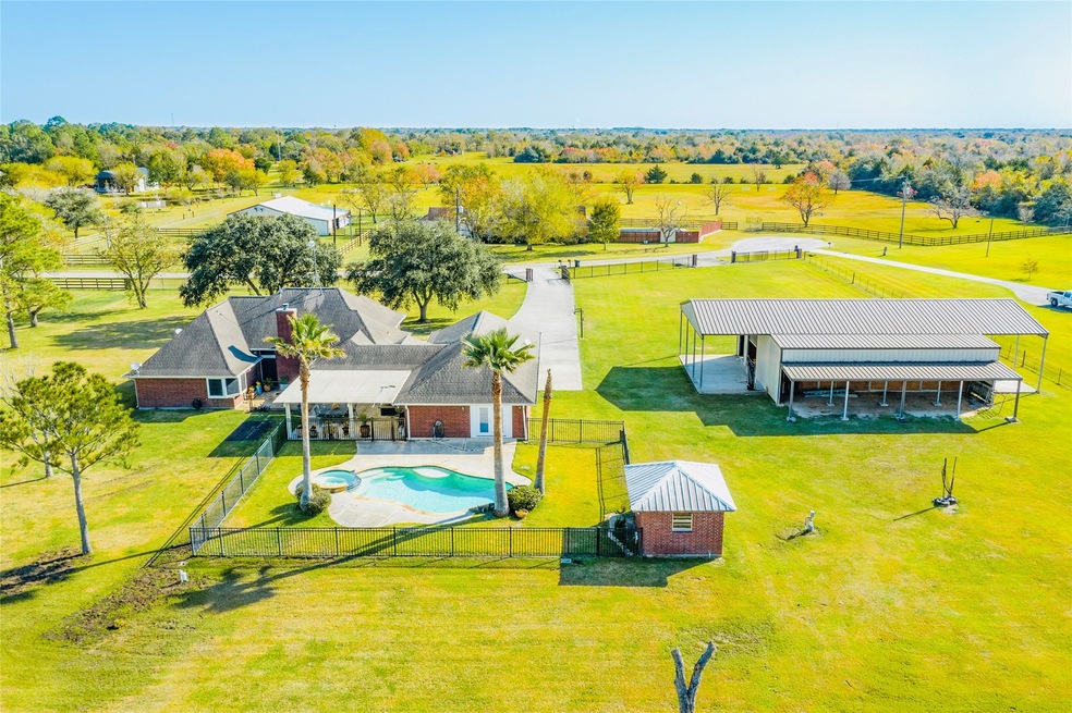 5250 Lauren Rd, Alvin, TX 77511 - photo 1