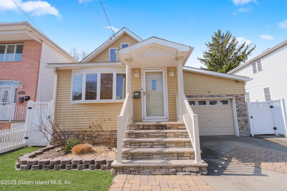 64 Whitman Avenue