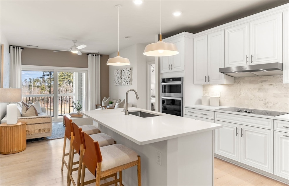 For Sale $652,995 • Co-Listing Agent