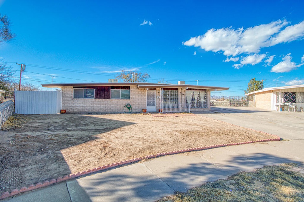 7890 Jersey St, El Paso, TX 79915 - photo 1