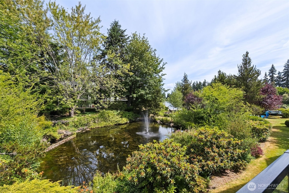 19414 Aurora Ave N unit 203, Shoreline, WA 98133 - photo 1