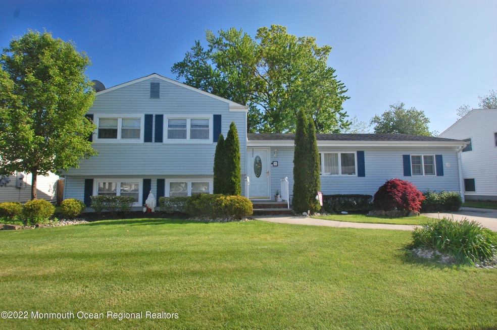 41 Annapolis Dr, Hazlet, NJ 07730 - photo 1