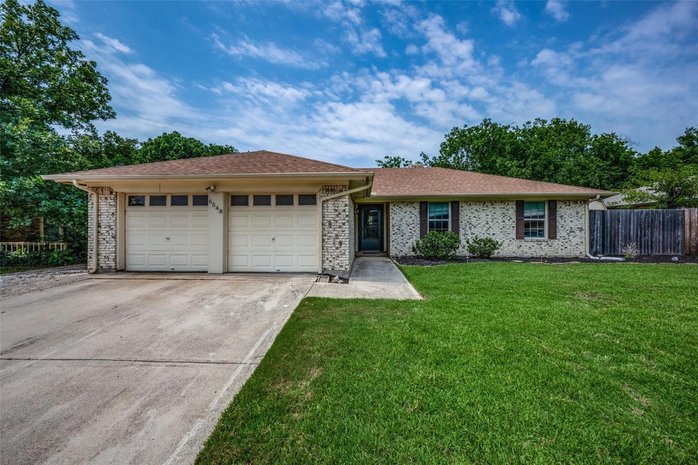 6548 Riddle Dr, North Richland Hills, TX 76182 - photo 1