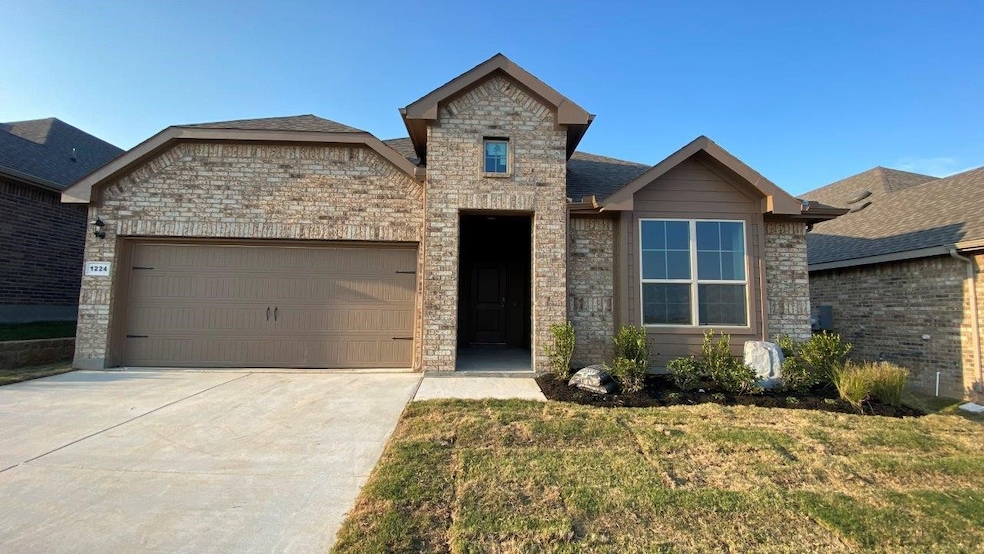 1224 Patti Ln, Decatur, TX 76234 - photo 1