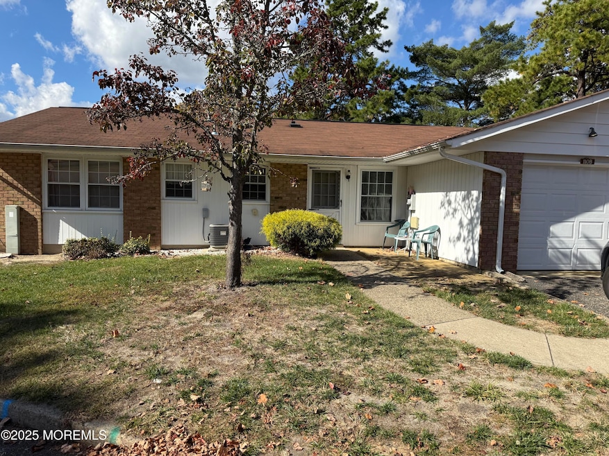 110 Buckingham Dr N unit B, Manchester, NJ 08759 - photo 1