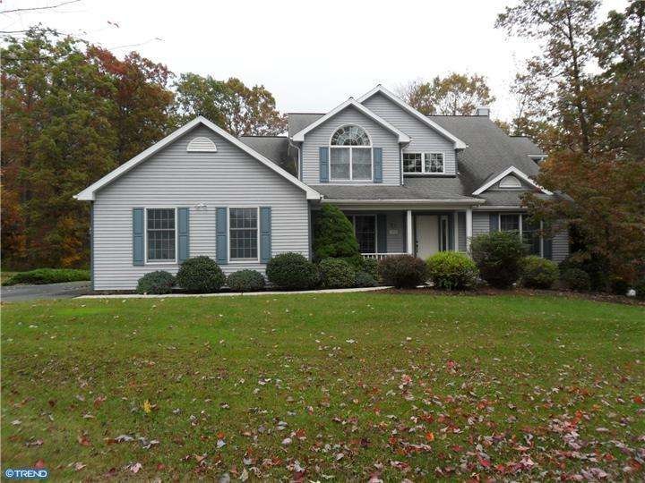 2004 Ridgeview Dr, Orwigsburg, PA 17961 - photo 1