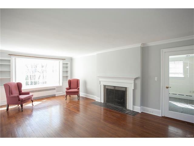 55 Elm St, Fairfield, CT 06824 - photo 1