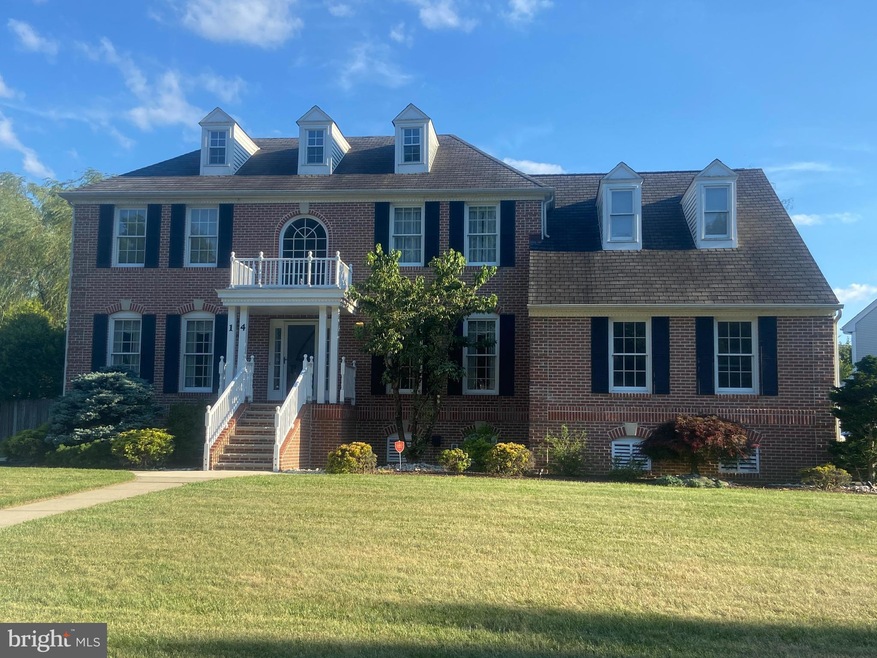 14 Tree Farm Rd, Monmouth Junction, NJ 08852 - photo 1