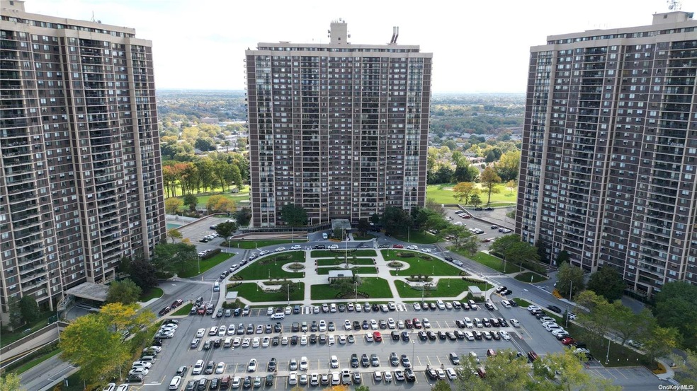 North Shore Towers unit 11T, Floral Park, NY 11005 - photo 1