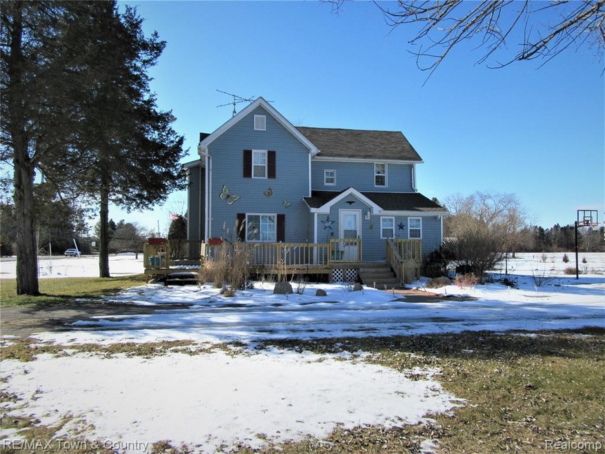 7202 W Mount Morris Rd, Flushing, MI 48433 - photo 1